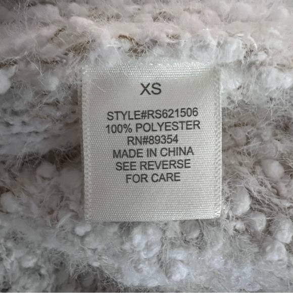 Ultra Flirt White & Tan Fuzzy Soft Textured Hooded Sweater Size XS EUC - Picture 7 of 8